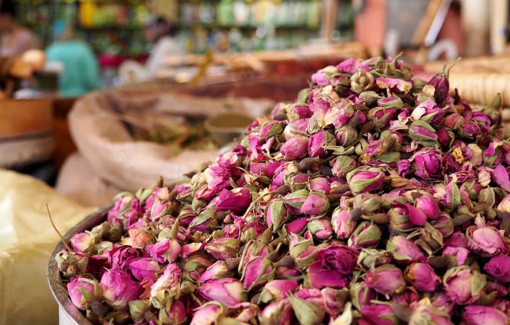 market, dried flowers, roses dried-3789195.jpg